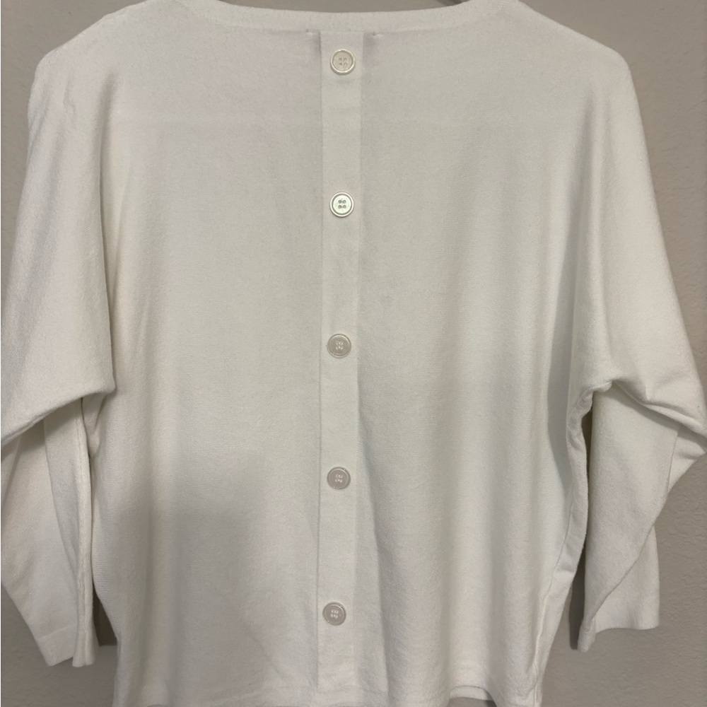 White 3/4 Sleeve Sweater
